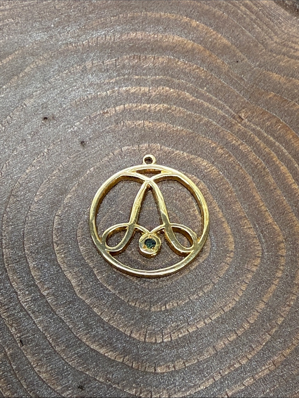 Gold 1/10 10K GF Celtic Circle Necklace Pendant with Green Stone